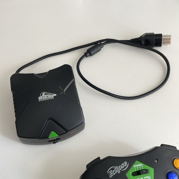 [ XBOX Controllers - Trick Eclipse Pelican Accessories ] - Picture 4 of 9